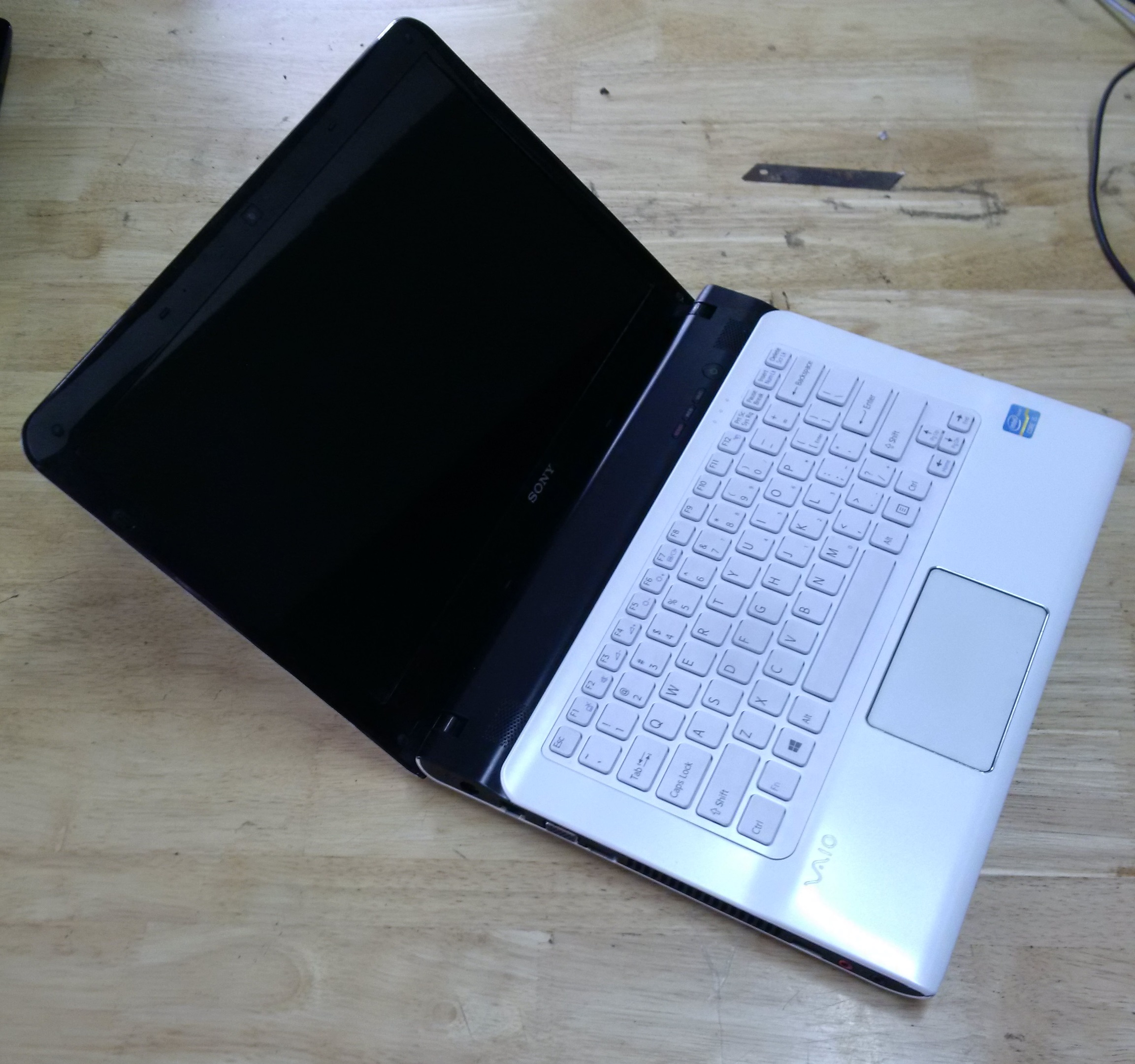 laptop cũ sony vaio sve14
