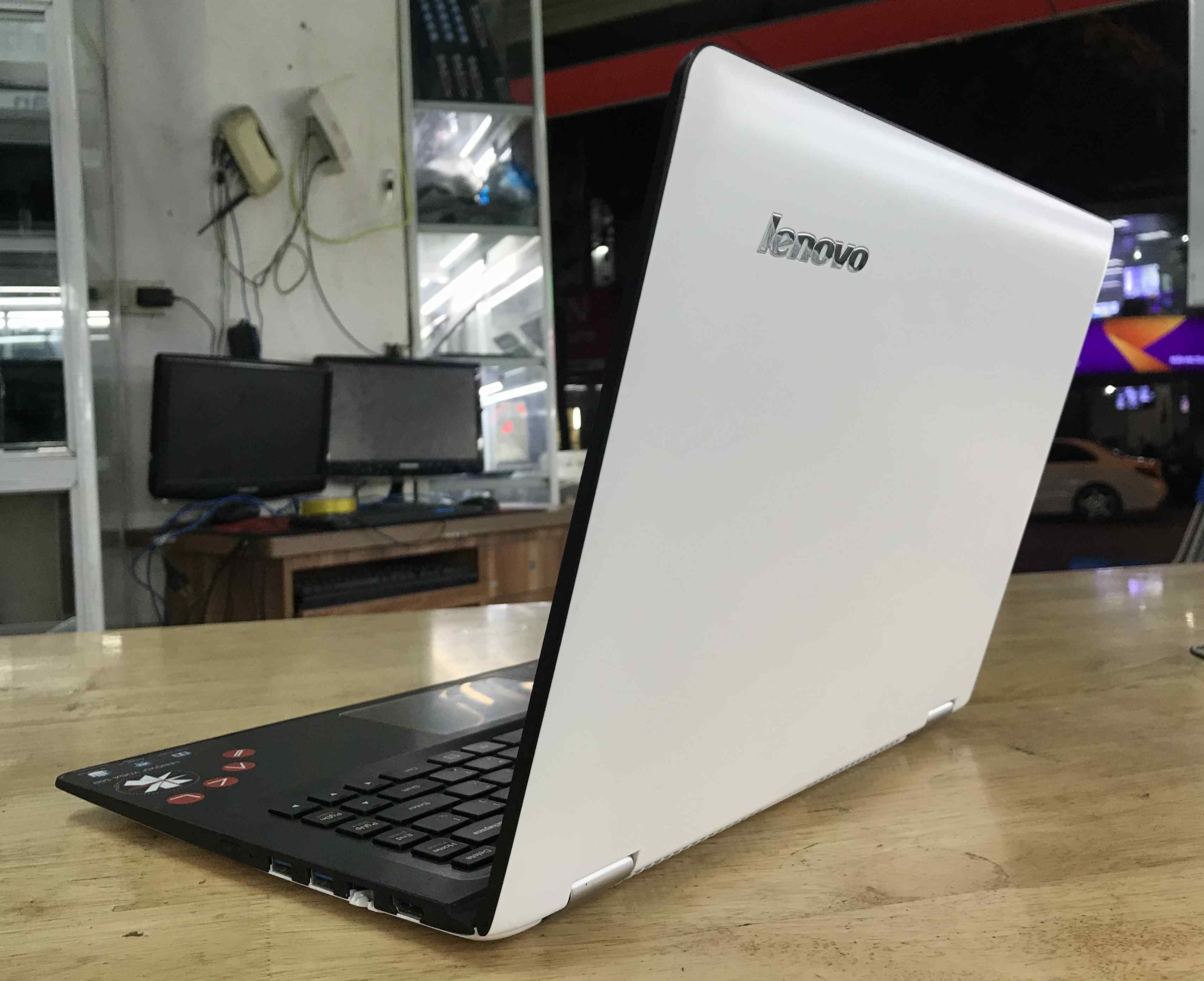 Bán laptop lenovo yoga 500