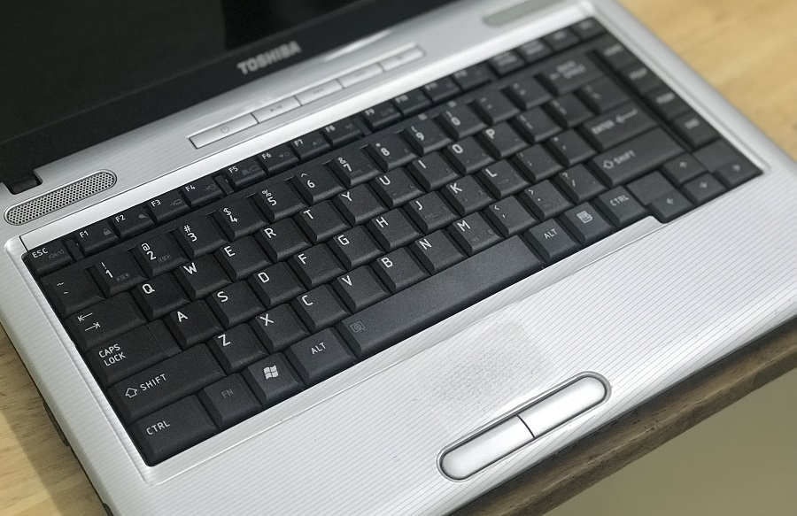 bán laptop toshiba l650