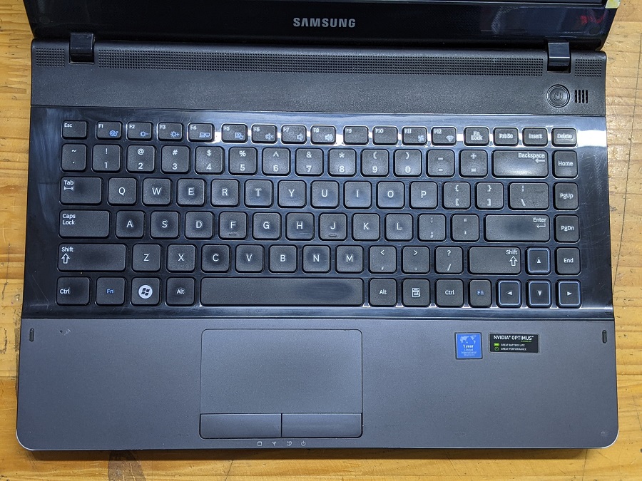 Laptop Samsung 300E4Z
