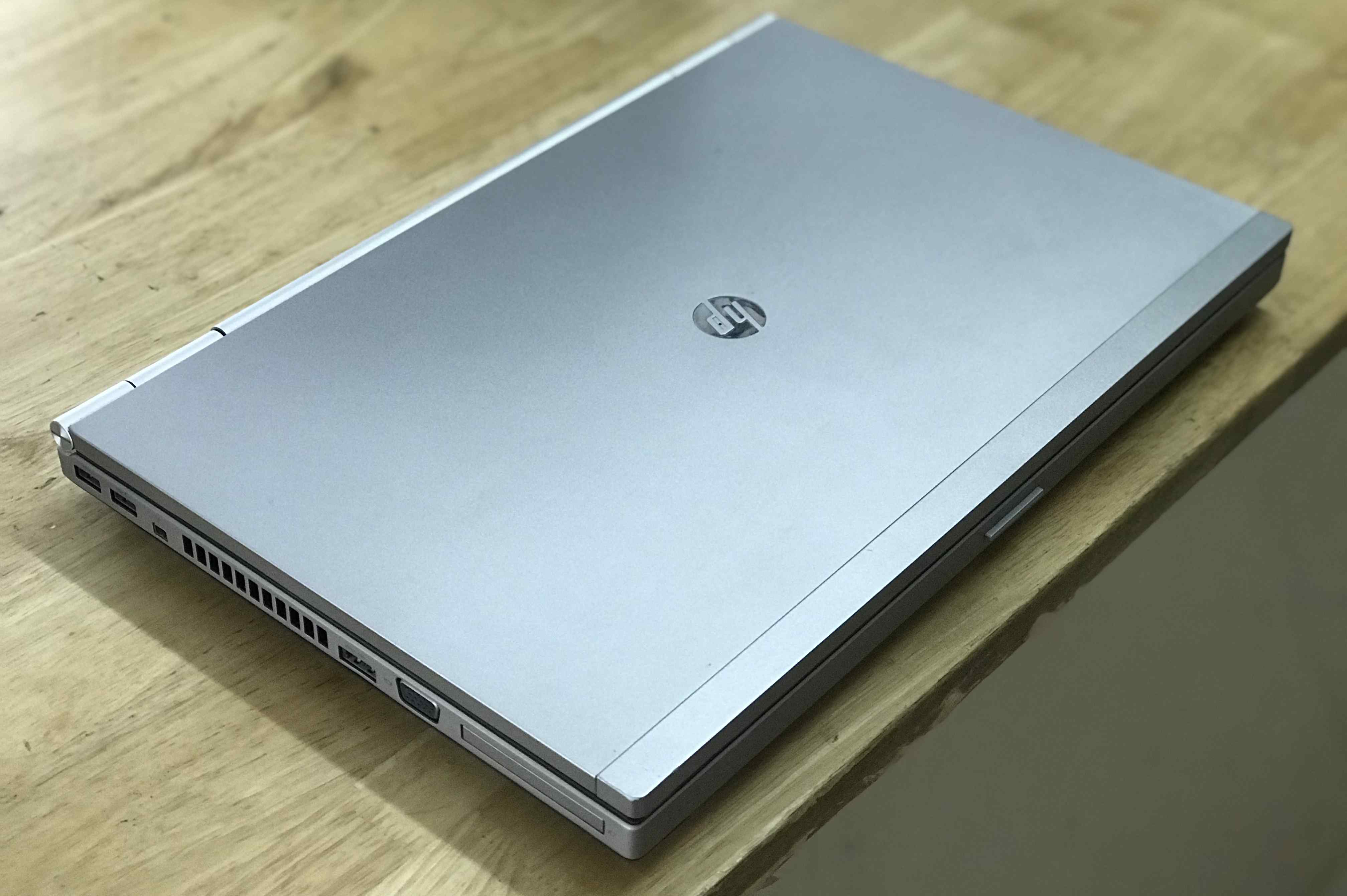 bán laptop cũ hp eliteboook 8560p core i5 giá rẻ