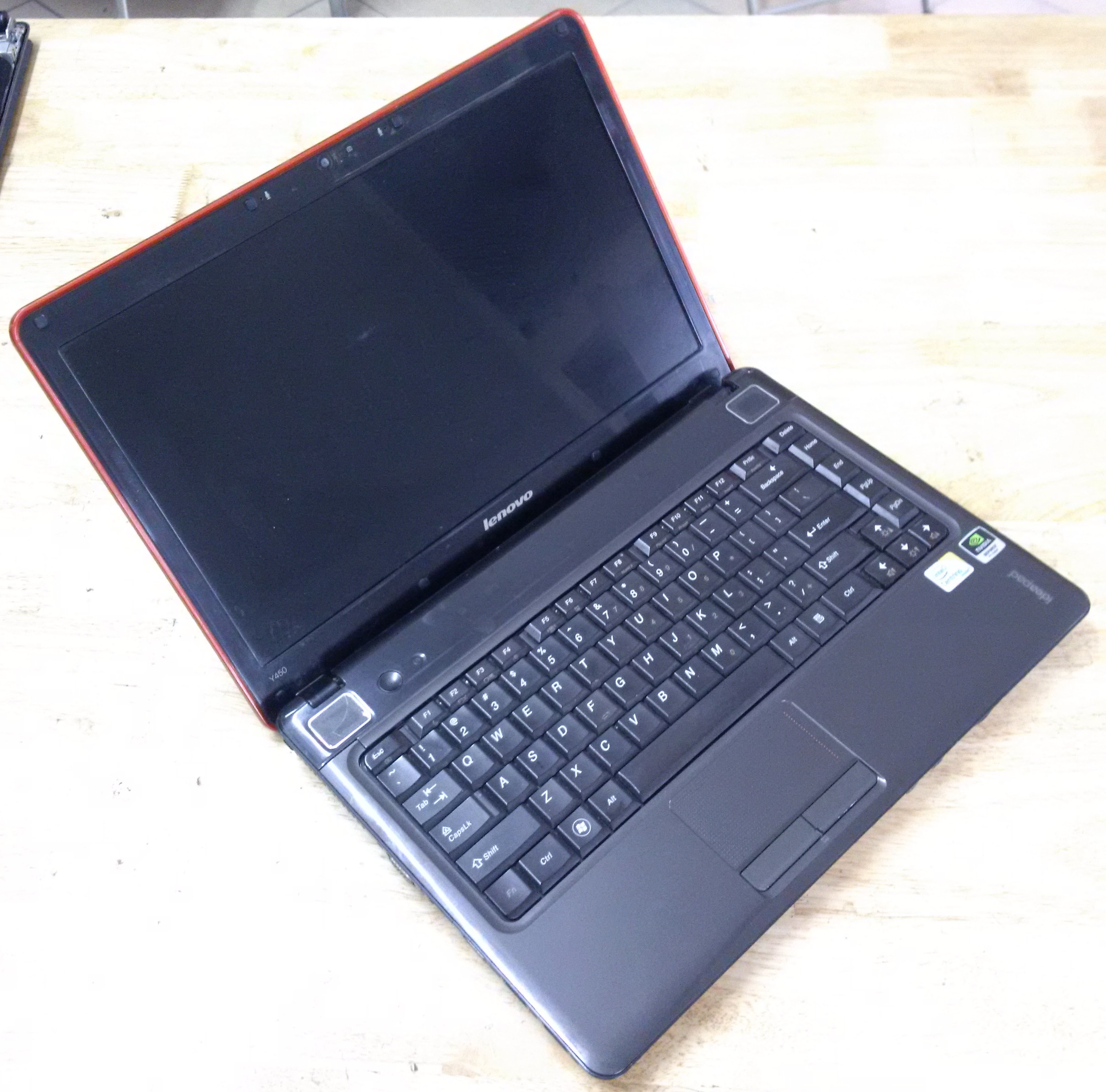 Laptop Lenovo Y450