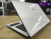 Laptop cũ Asus K45A màu trắng