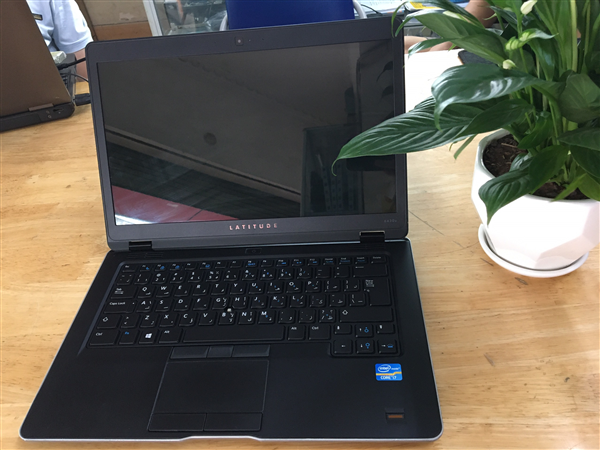 Laptop Dell latitude 6430u core I7