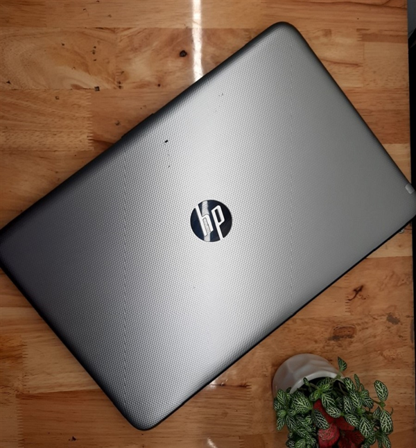 Laptop HP 15-AC146TU I3