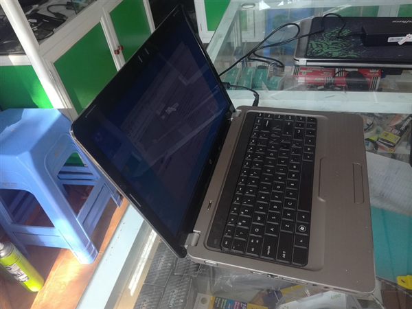 Laptop presario HP CQ42