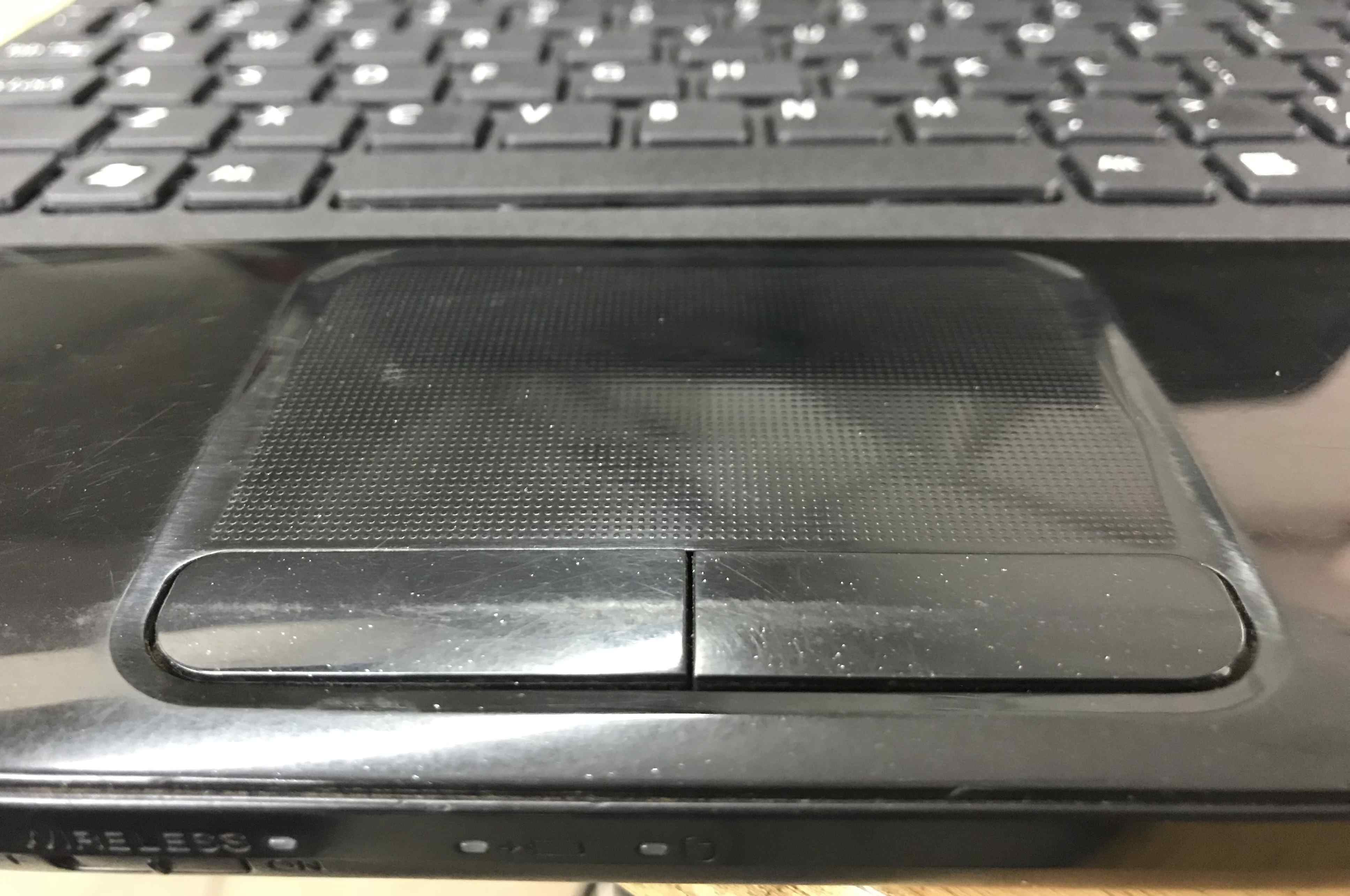 Bán laptop cũ sony vpc-eb màu đen